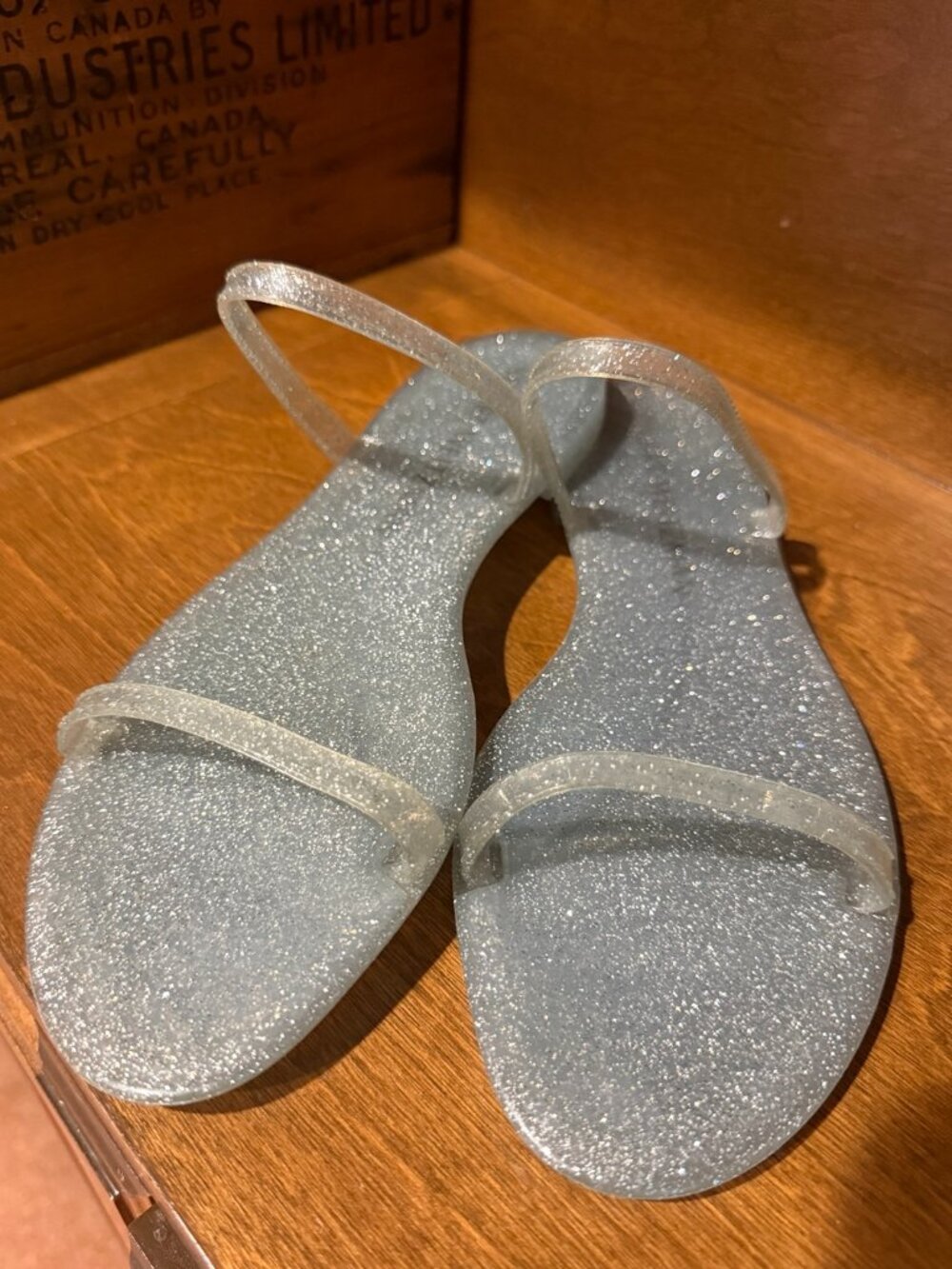 Stuart Weitzman Silver Glitter Sawyer Jelly Flat Sandals Size 9